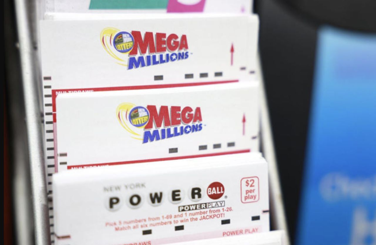 Pennsylvania Man Wins $410,432 Cash 5 Jackpot While Visiting Daughter in North Carolina