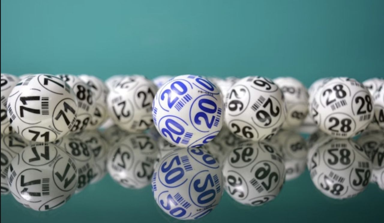 Cleveland Drive-Thru Sells $5M Scratch-Off Winner&mdash;$200K a Year for 25 Years!